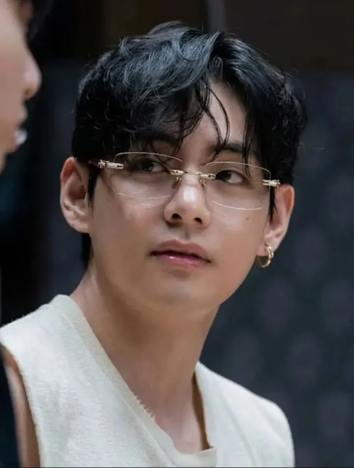 Momen yang diabadikan oleh penggemar V (BTS)