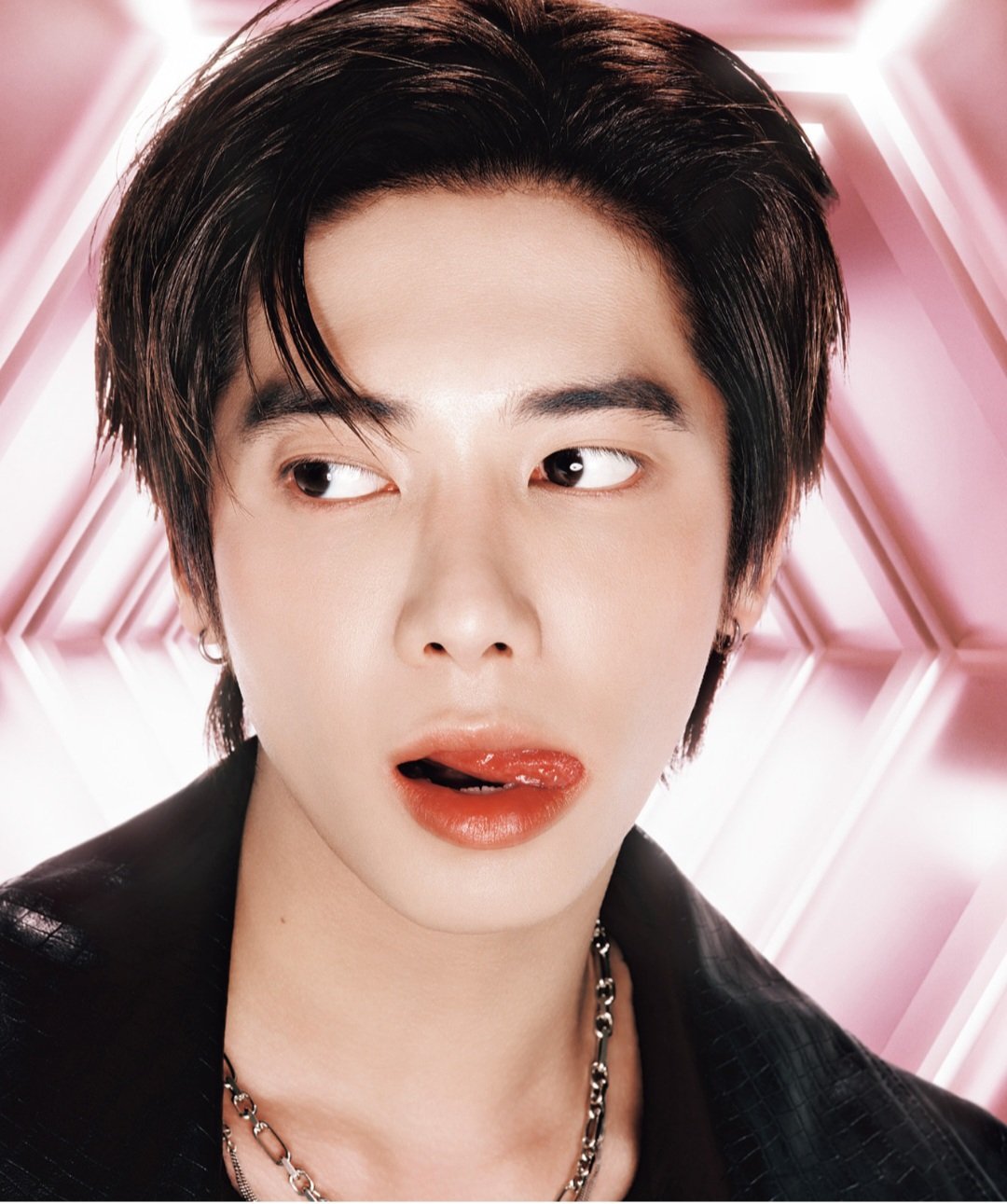 투모로우바이투게더 최근 활동샷