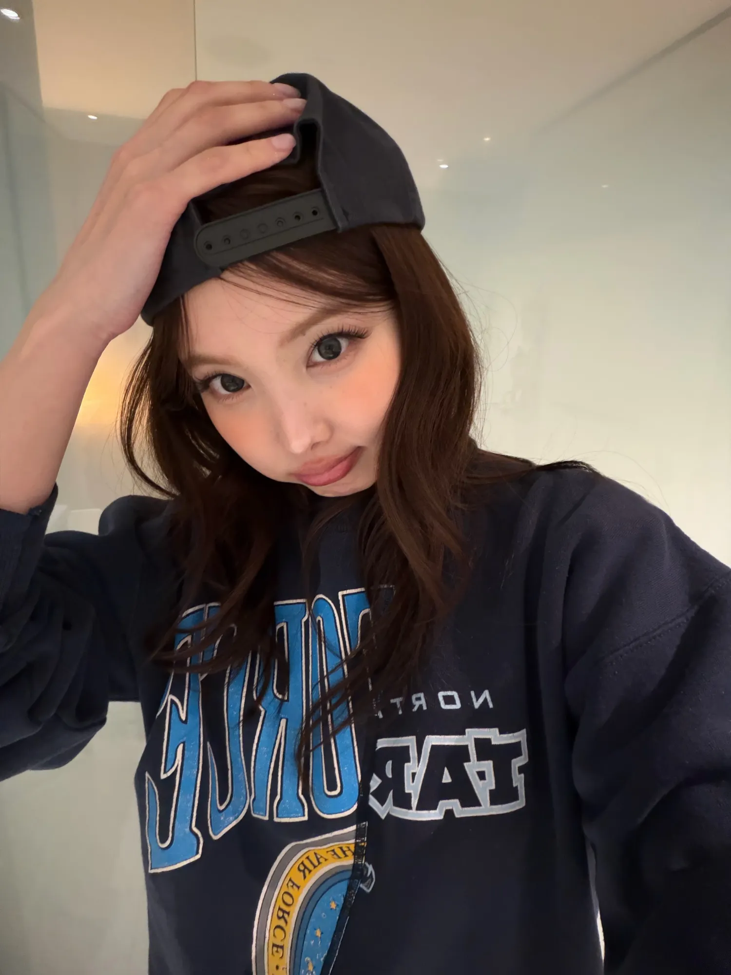 Foto aktivitas terbaru Nayeon (TWICE)