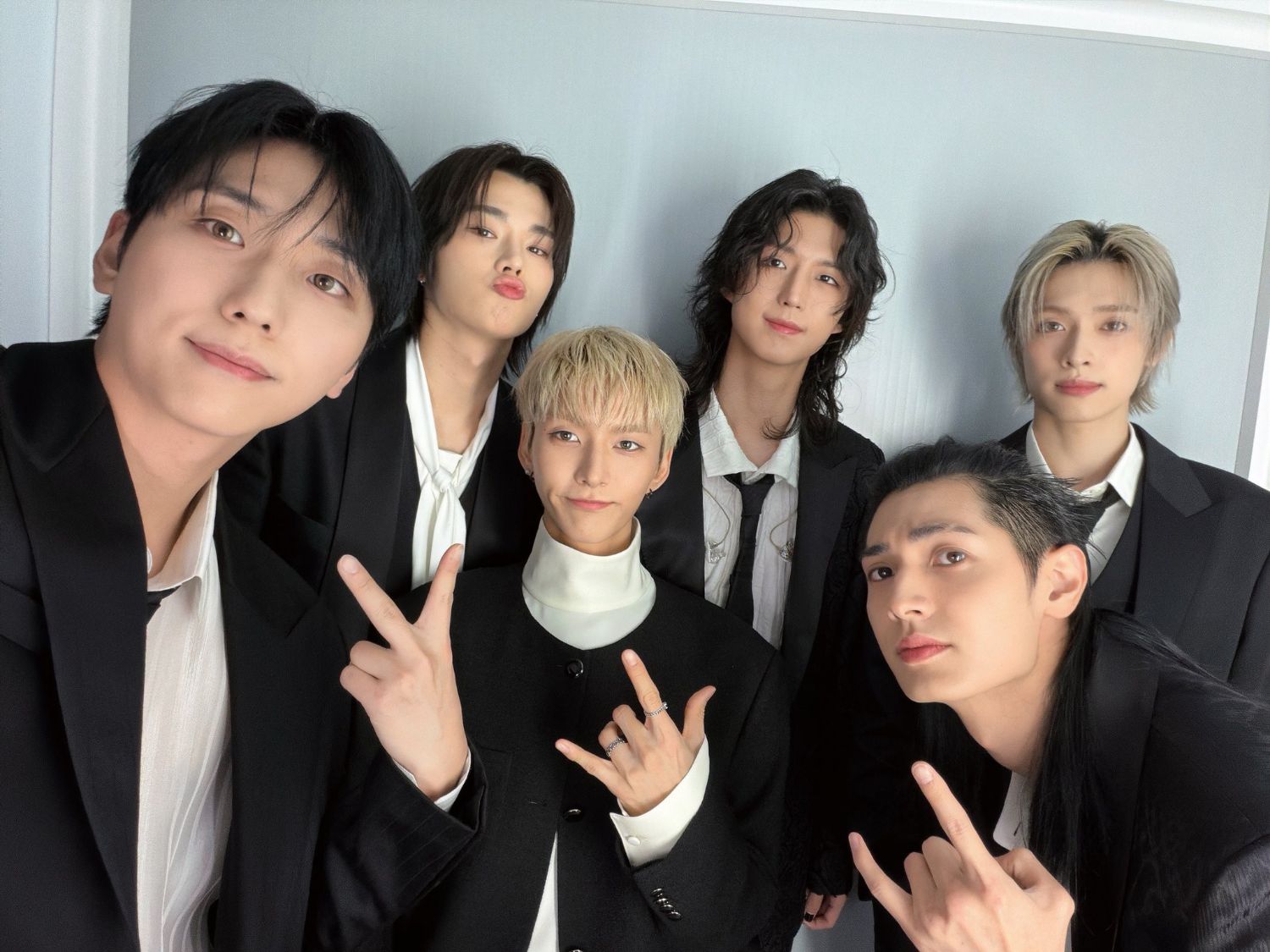 Latest photo of Xdinary Heroes