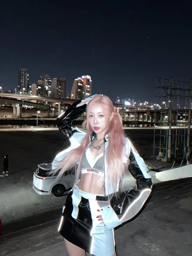 韩东 (DREAMCATCHER)粉丝拍下的瞬间