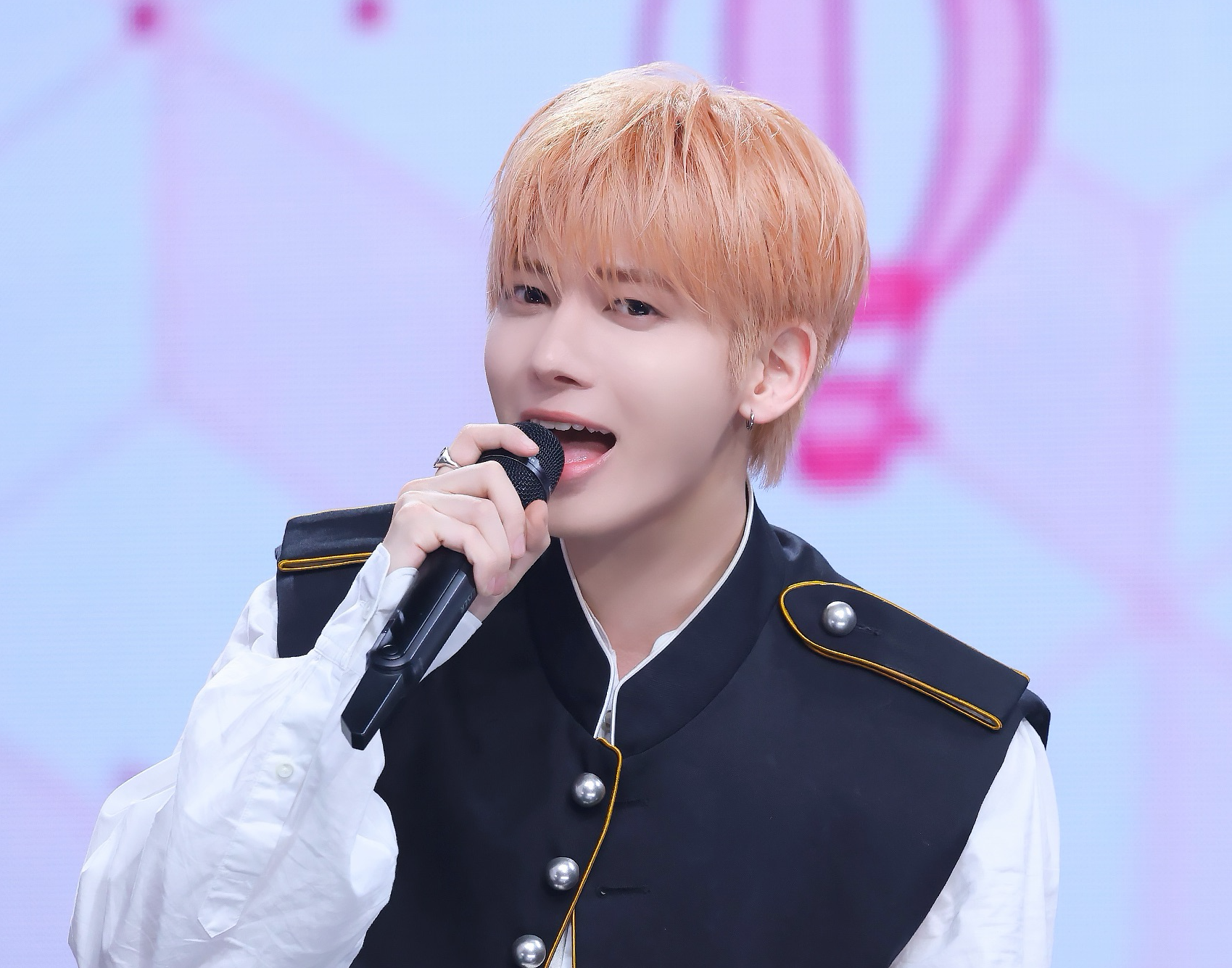 太顯 (TOMORROW X TOGETHER)的最新活動照片