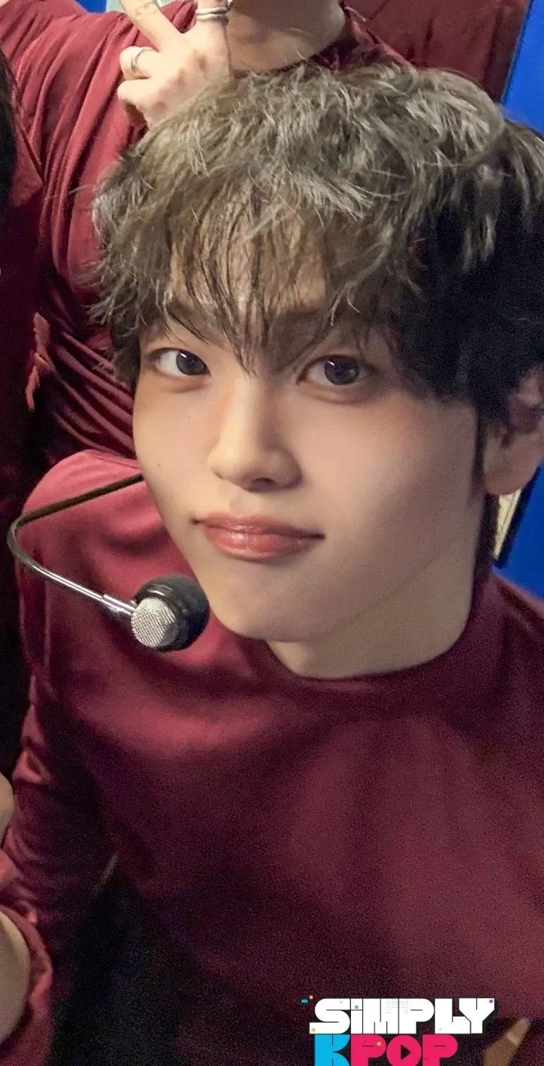 Fan-made special wallpaper for Hyeongjun (CRAVITY)