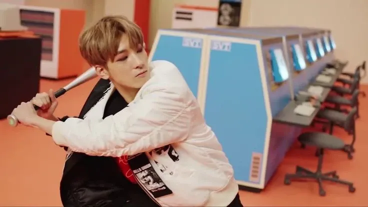 Latest photo of Wonwoo (SEVENTEEN)