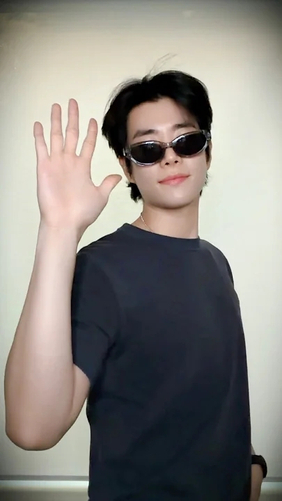 Recent activity shot of Eunwoo (ASTRO)