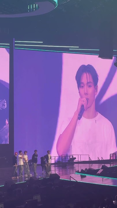 A moment captured by Shownu (MONSTA X)'s fan