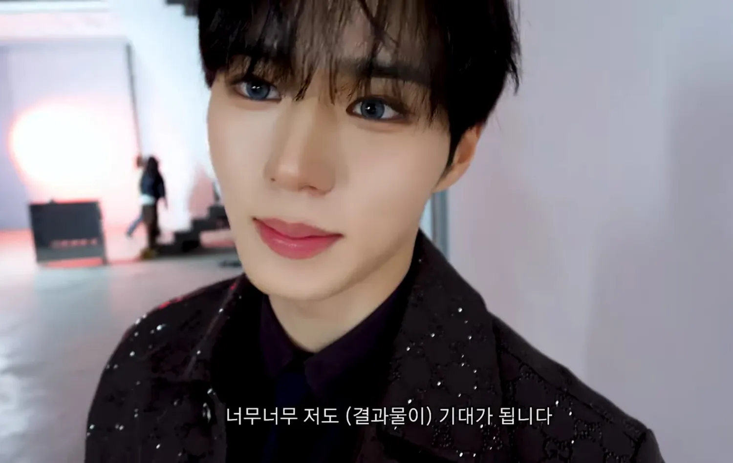 Behind-the-scenes cut of Kim Junseo (ALPHA DRIVE ONE)