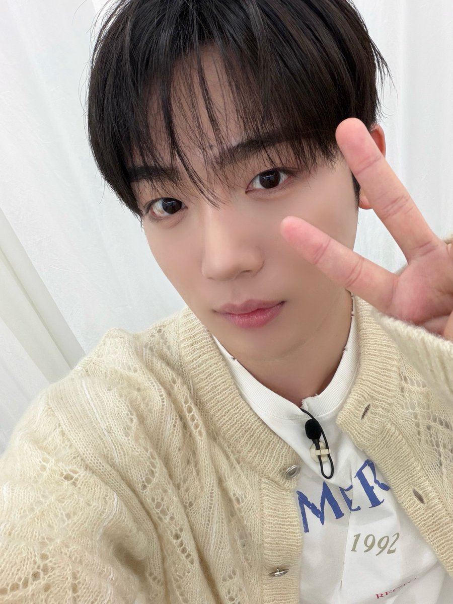 Momen yang diabadikan oleh penggemar WEi