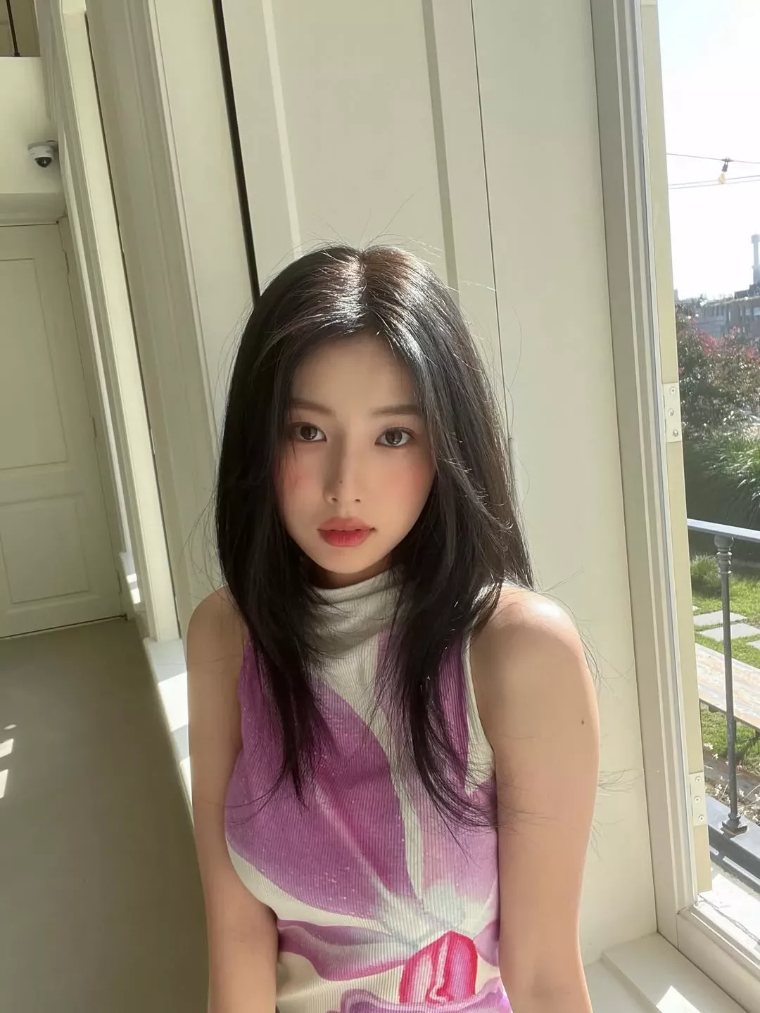 Foto terbaru Kang Hyewon