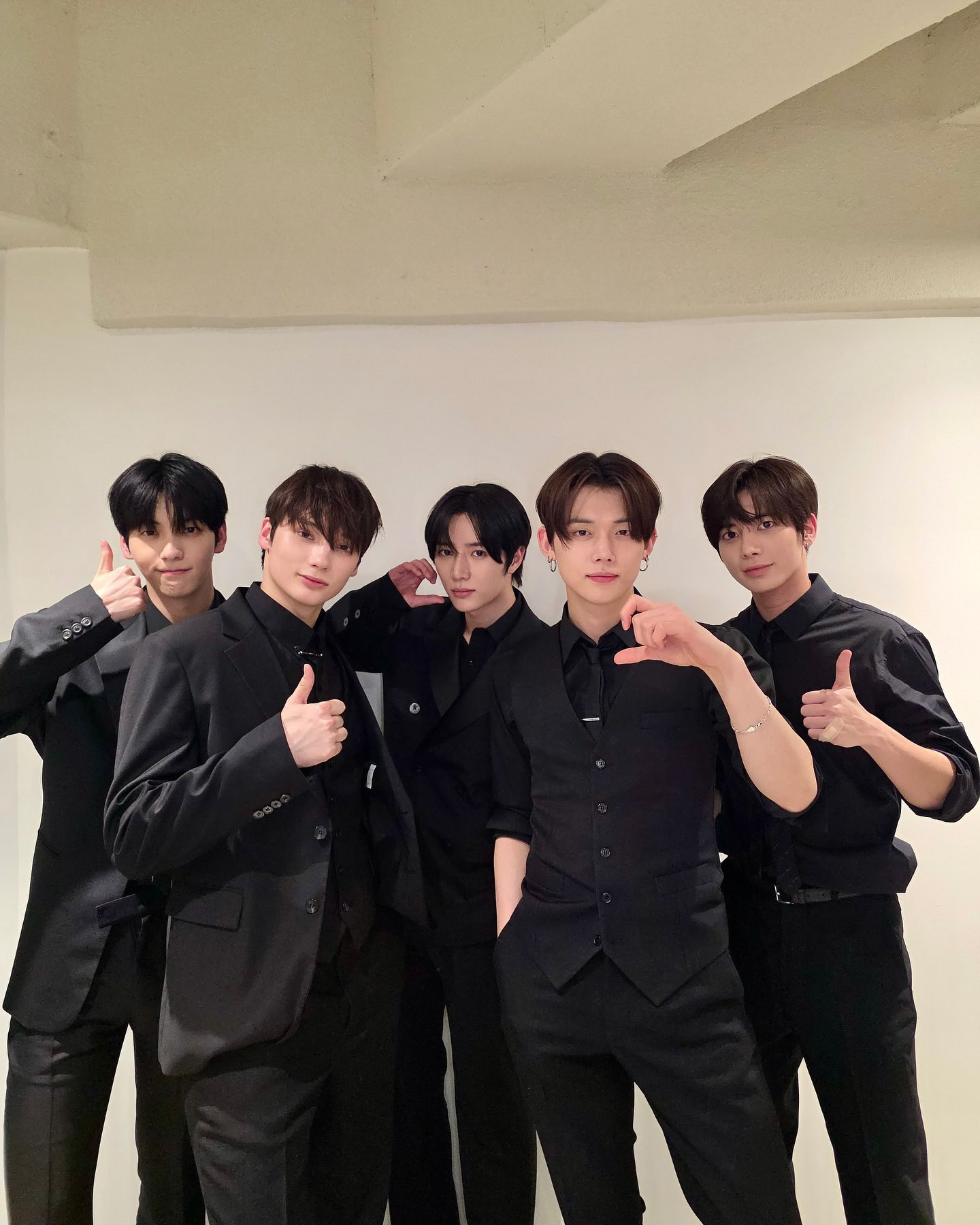 TOMORROW X TOGETHERの最近の活動写真