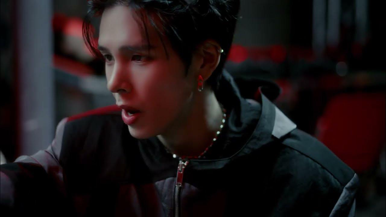 A moment captured by CRAVITY's fan