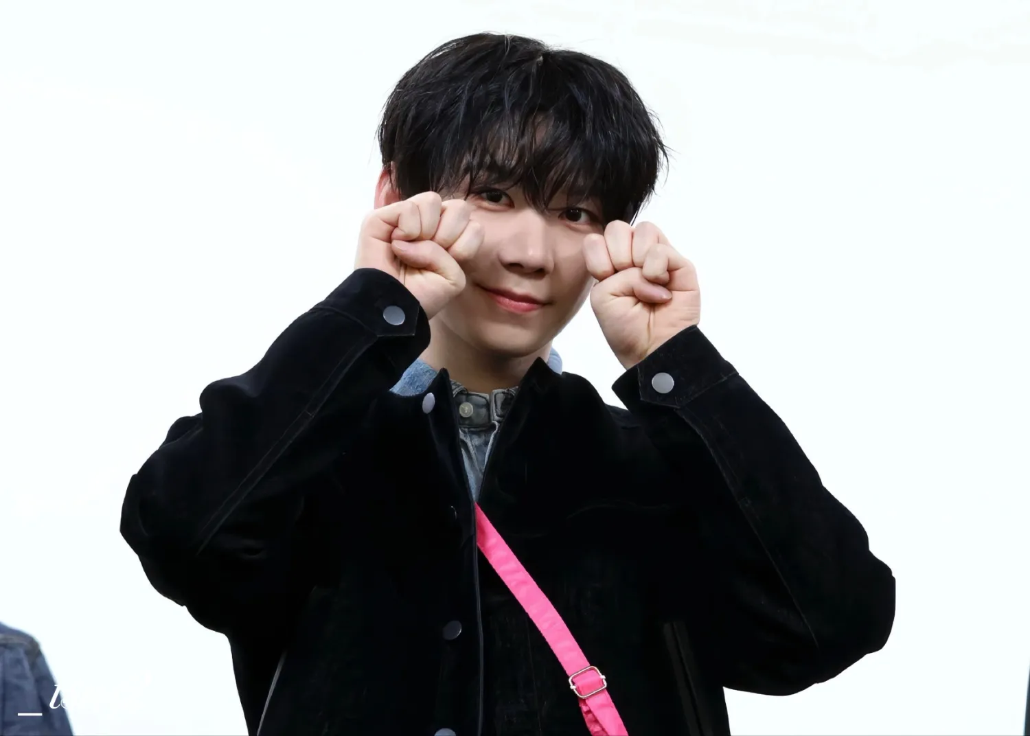 Behind-the-scenes cut of Park Han (AHOF)