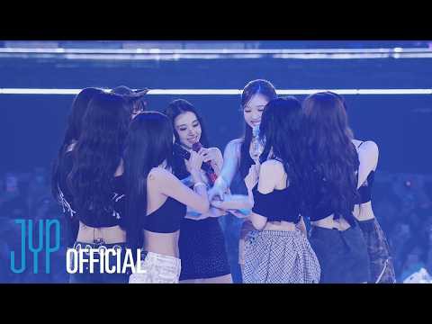 Momen yang diabadikan oleh penggemar Tzuyu (TWICE)