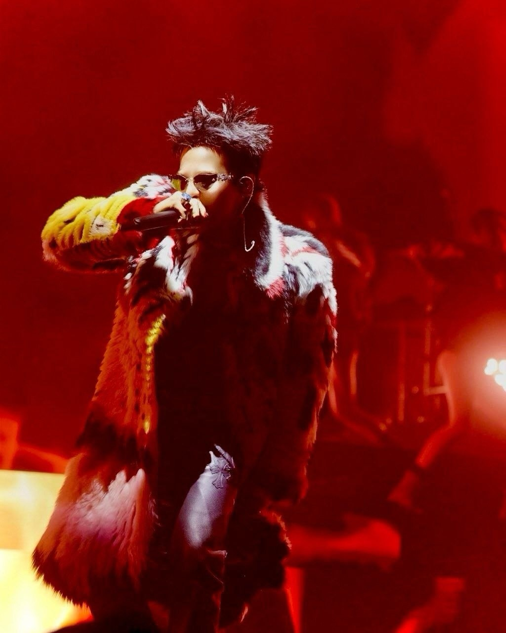 Behind-the-scenes cut of G-DRAGON (BIGBANG)