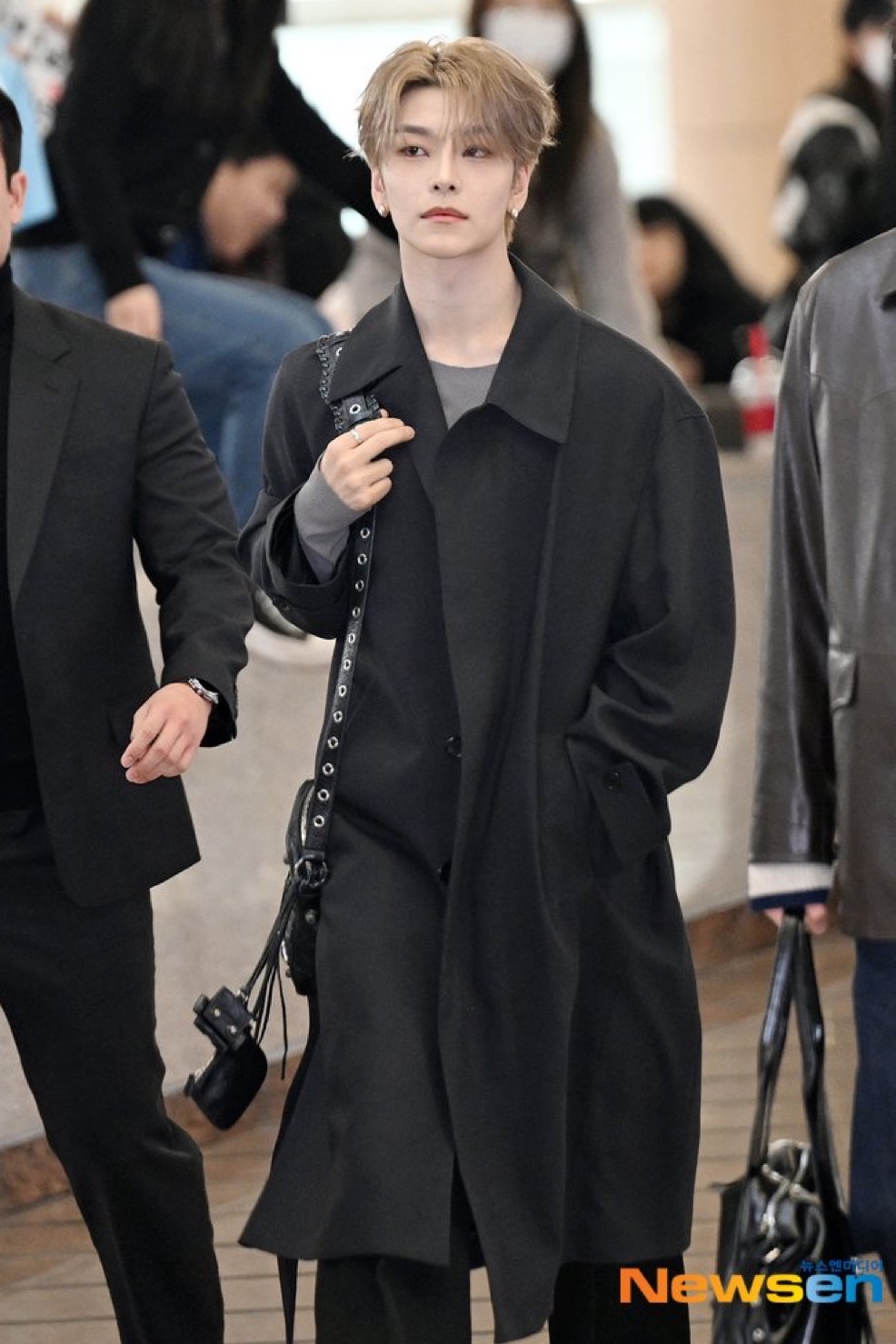 A moment captured by He Xinlong (ALPHA DRIVE ONE)'s fan