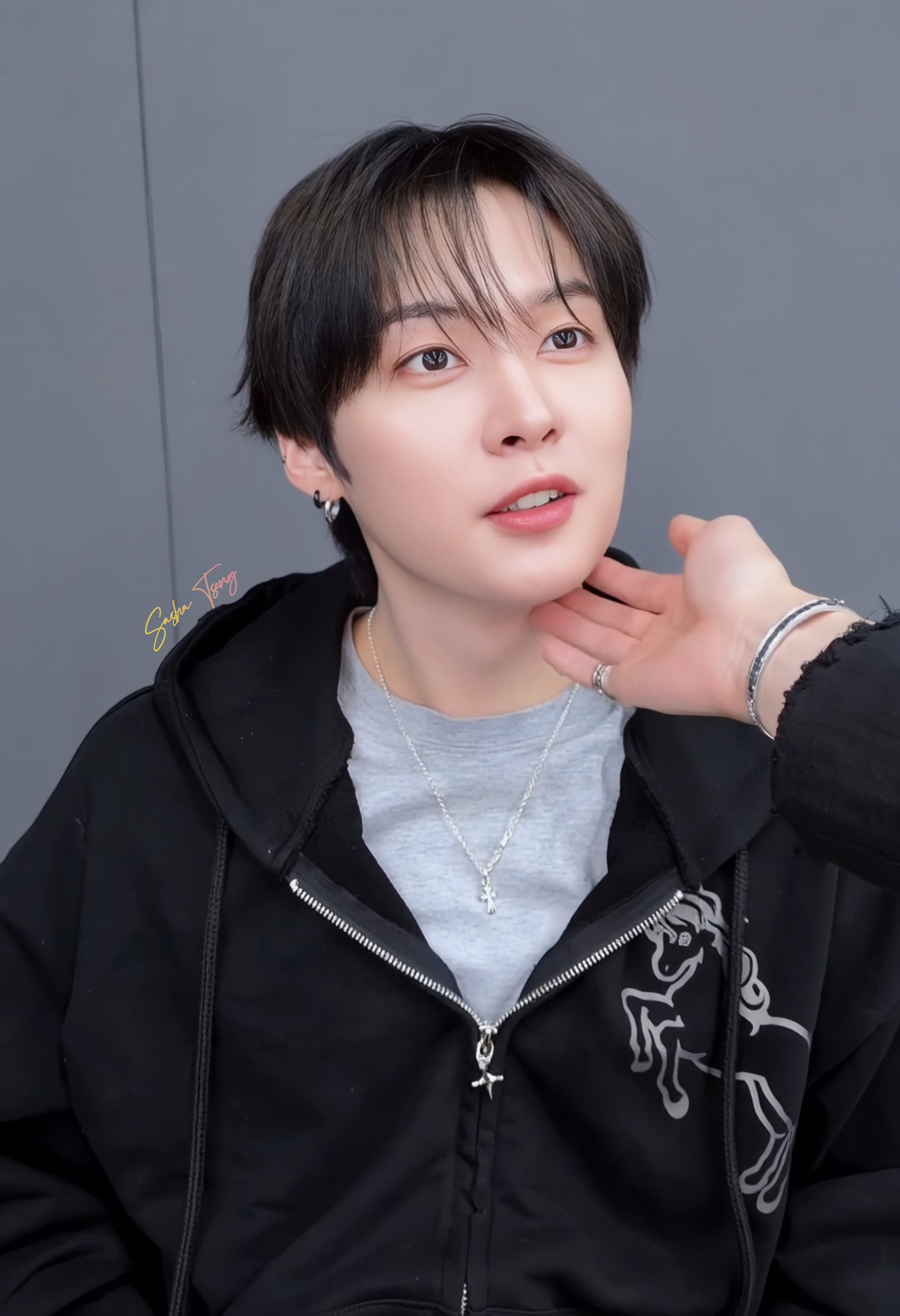 Lee Know (Stray Kids)的最新照片