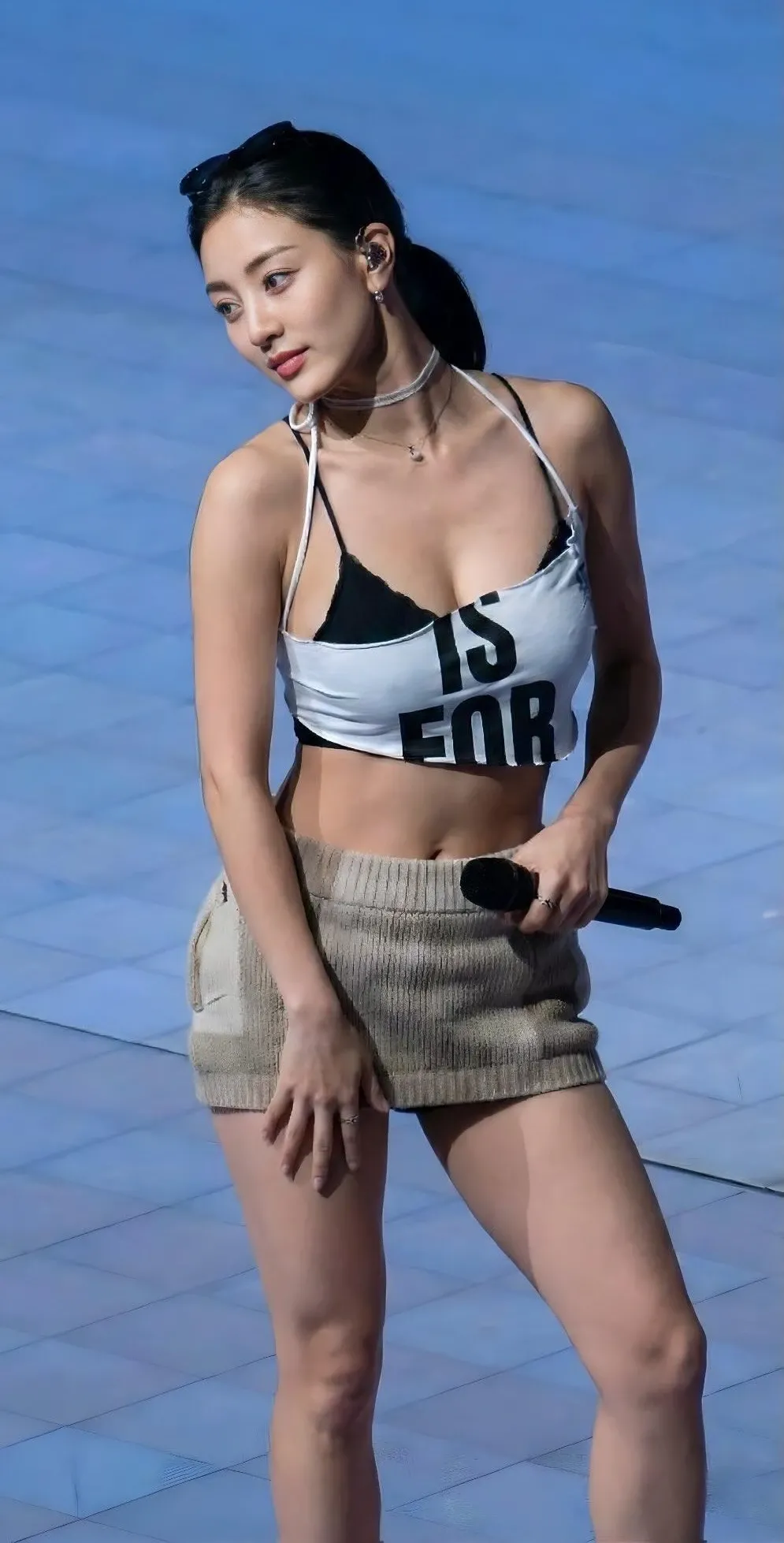 志效 (TWICE)的幕后花絮