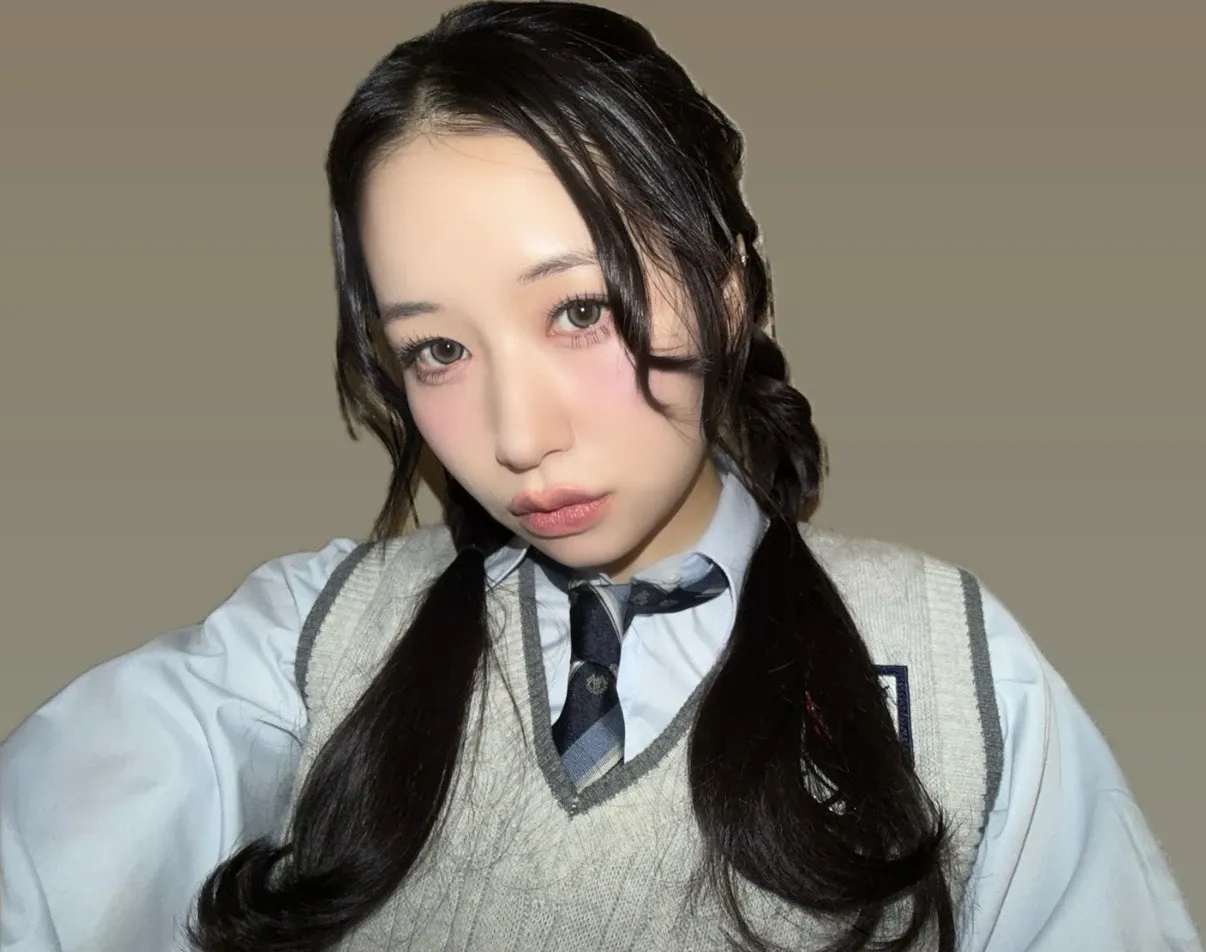 A moment captured by Kasahara Momona (ME:I)'s fan