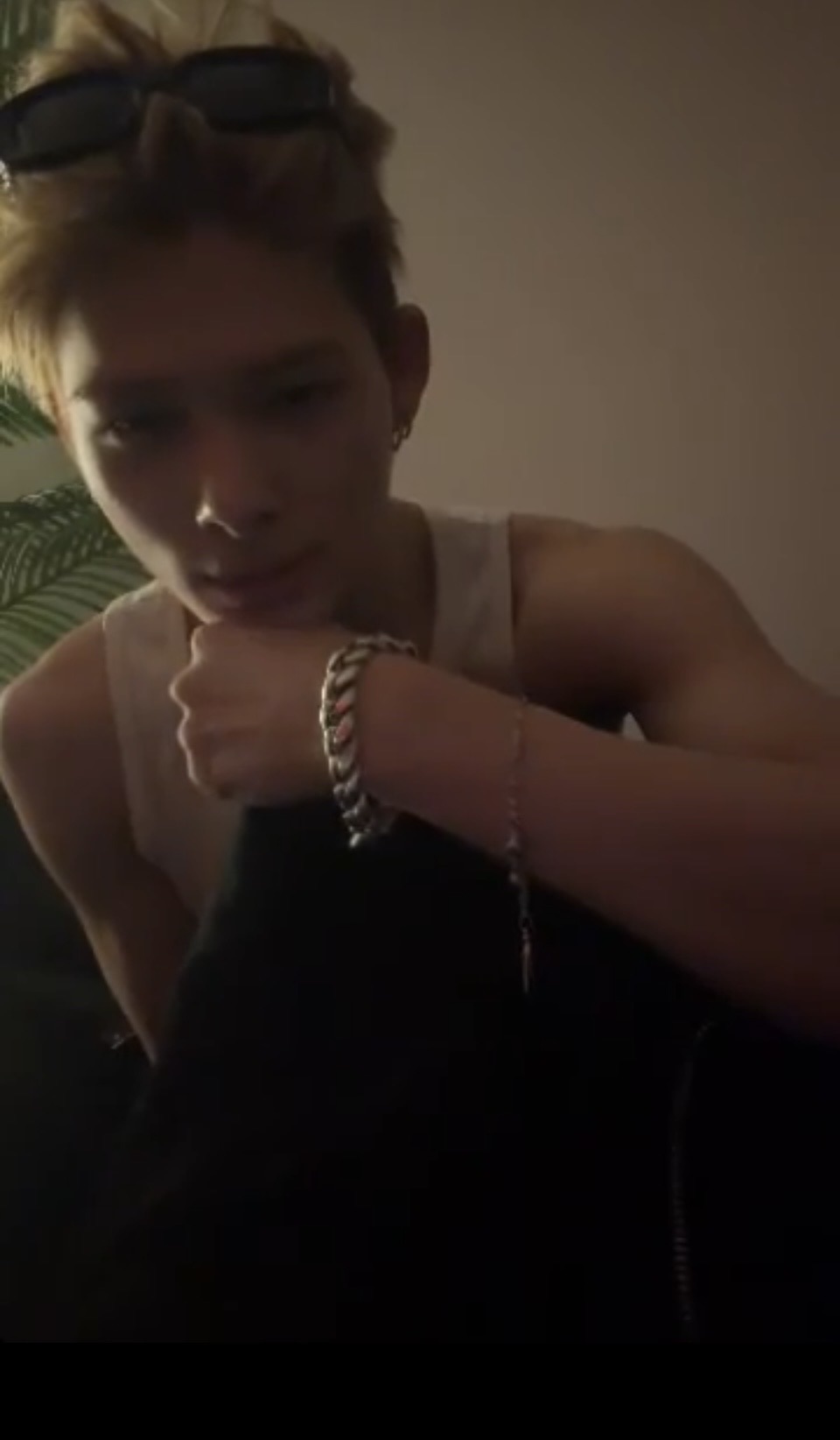 Foto terbaru NI-KI (ENHYPEN)