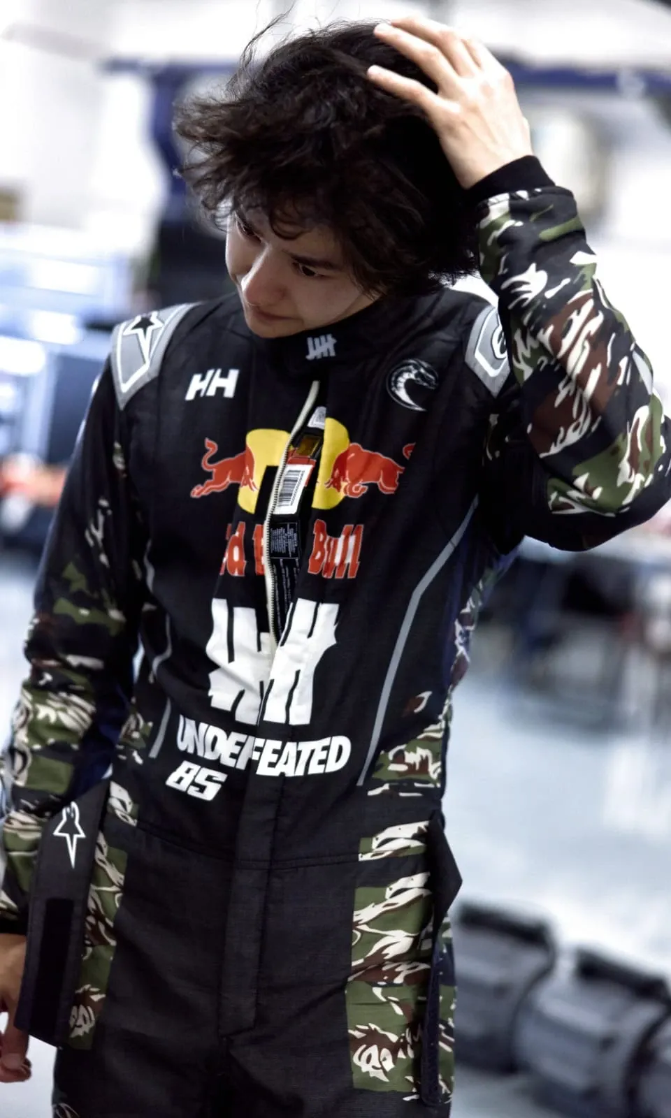 A heartfelt wallpaper shared by Wang Yibo's fans