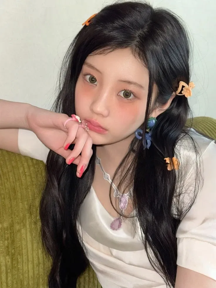 Latest photo of Wonhee (ILLIT)