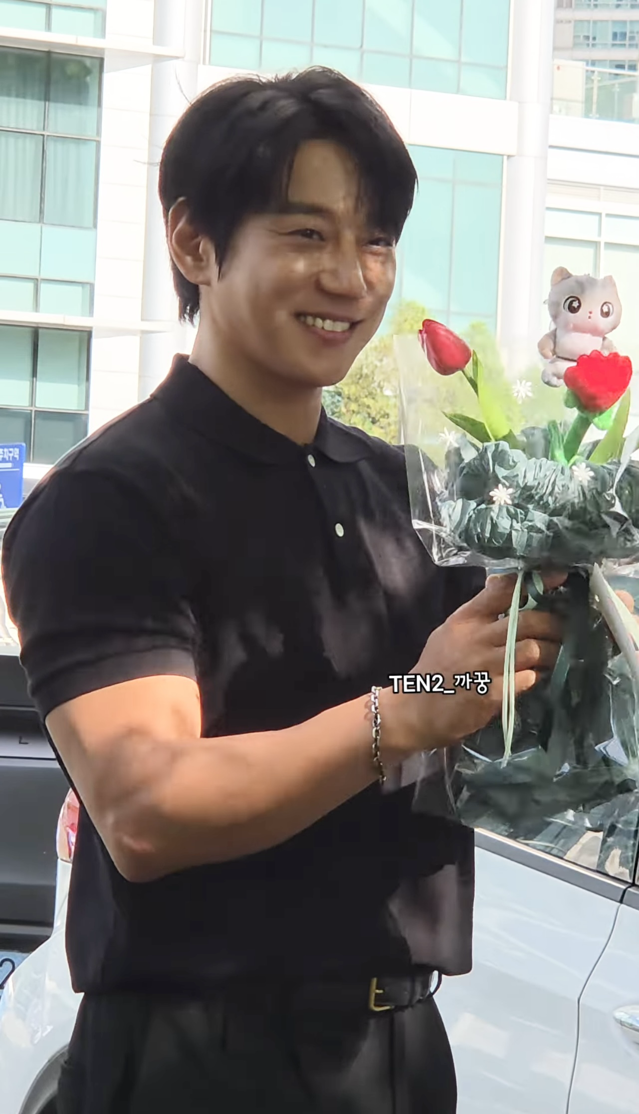 Today's most popular wallpaper in the Hwang Chiyeol community