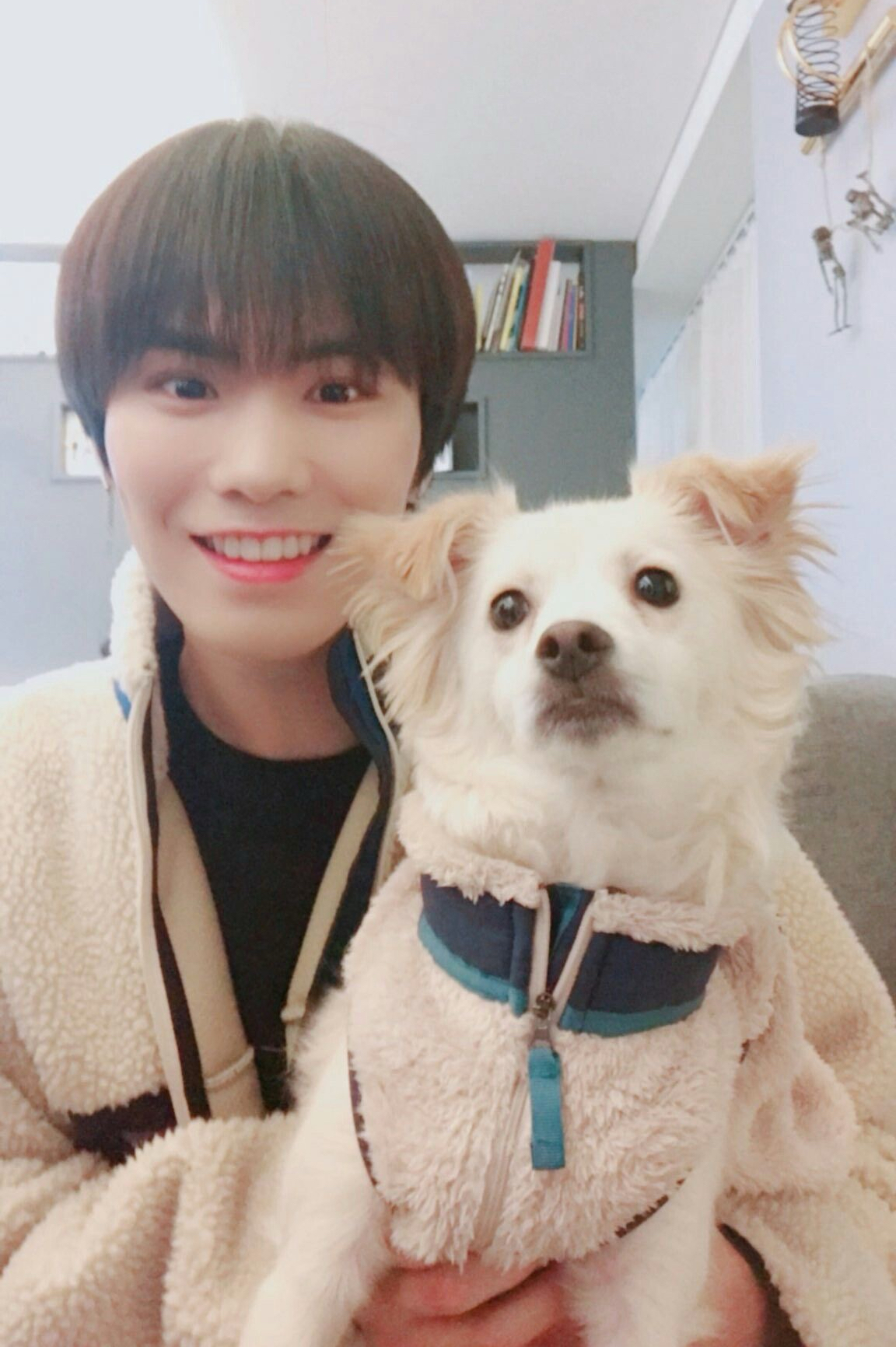 A moment captured by Rocky's fan