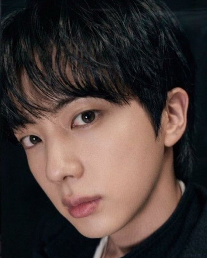 Foto aktivitas terbaru Jin (BTS)