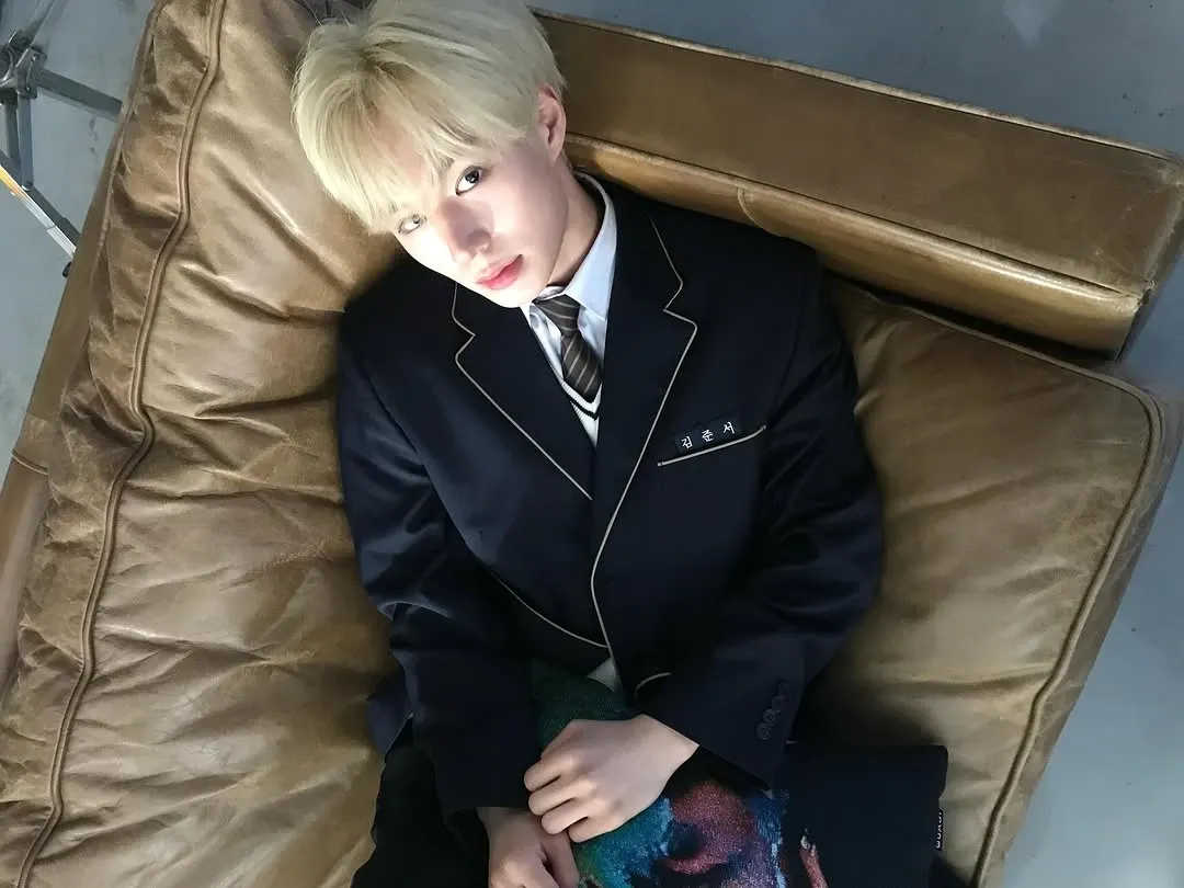Behind-the-scenes cut of Kim Junseo (ALPHA DRIVE ONE)