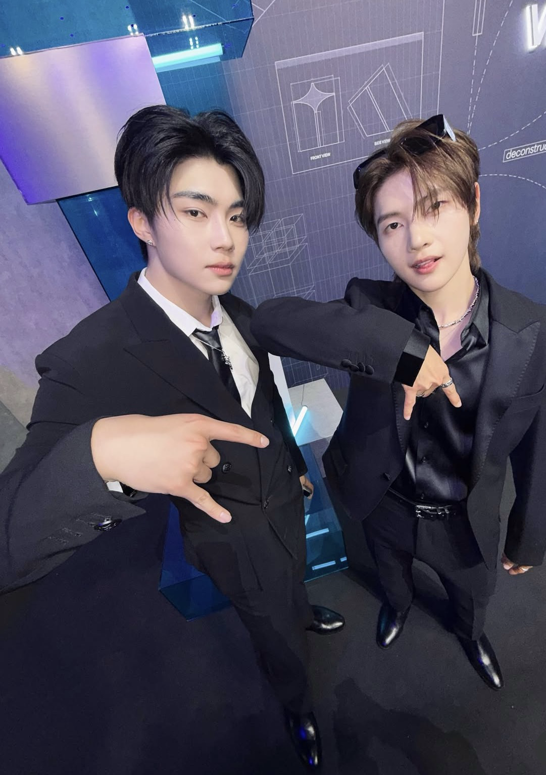 A moment captured by Park Gunwook (ZEROBASEONE)'s fan