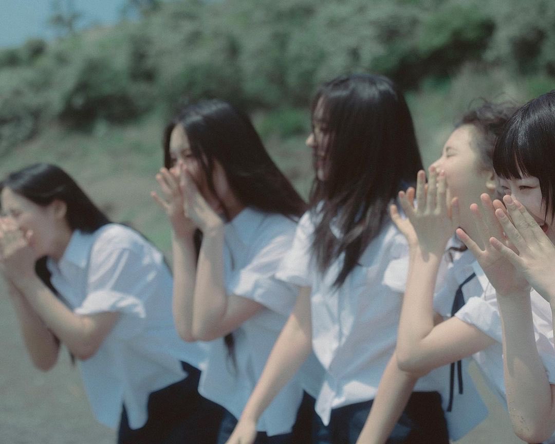 Behind-the-scenes cut of NewJeans