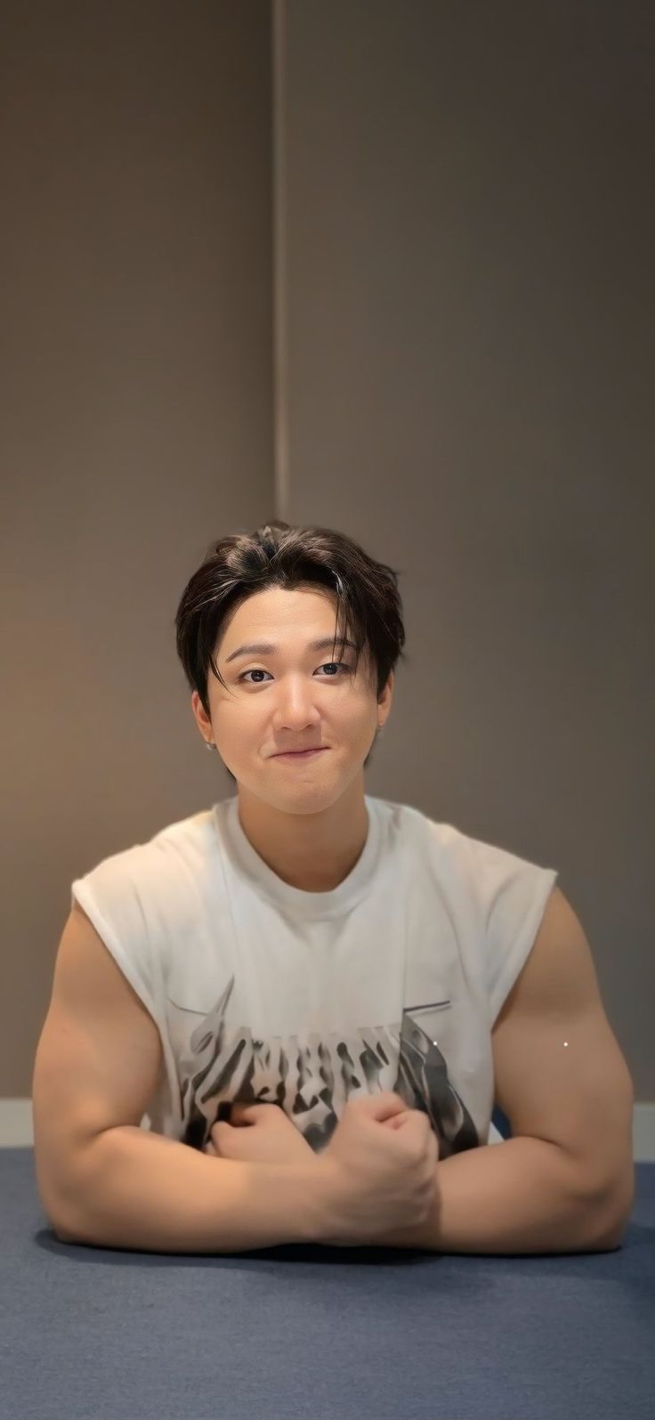 Today's most popular wallpaper in the Changbin (Stray Kids) community