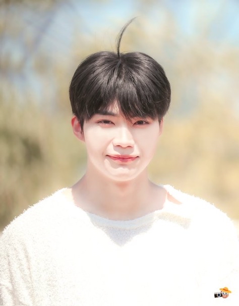 Behind-the-scenes cut of Park Gunwook (ZEROBASEONE)
