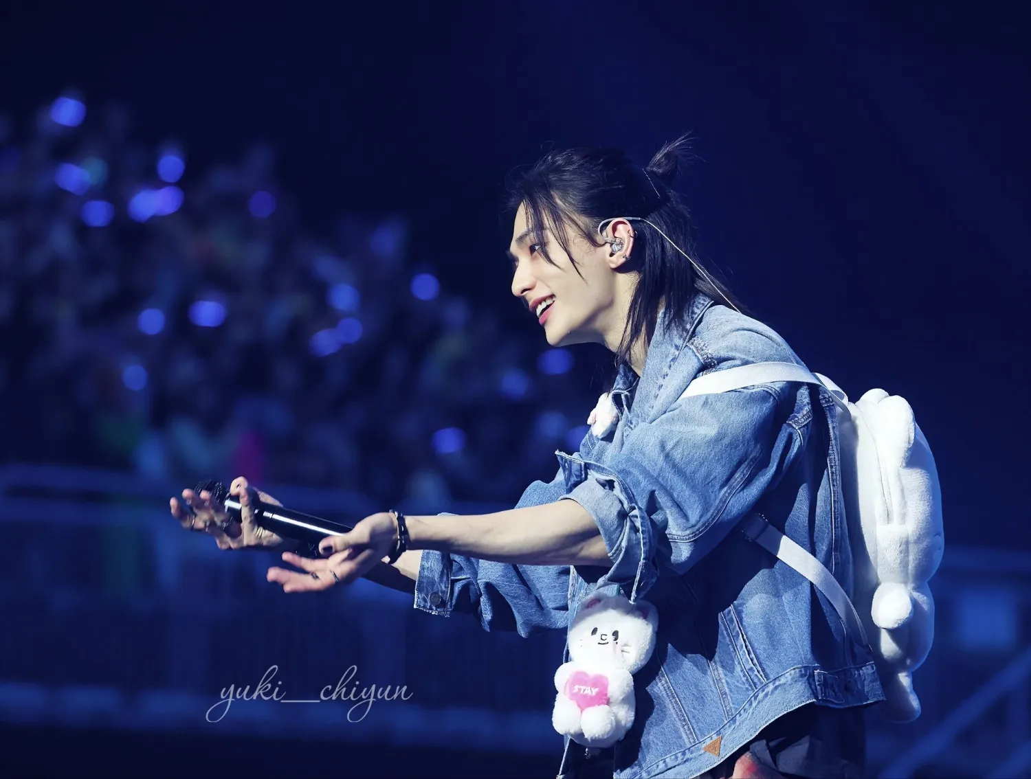 A moment captured by Hyunjin (Stray Kids)'s fan