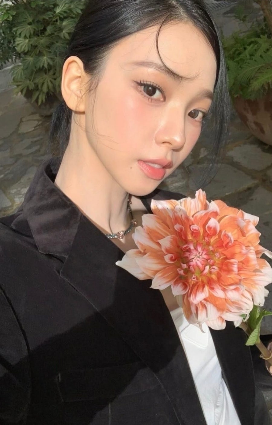 Recent activity shot of Karina (aespa)