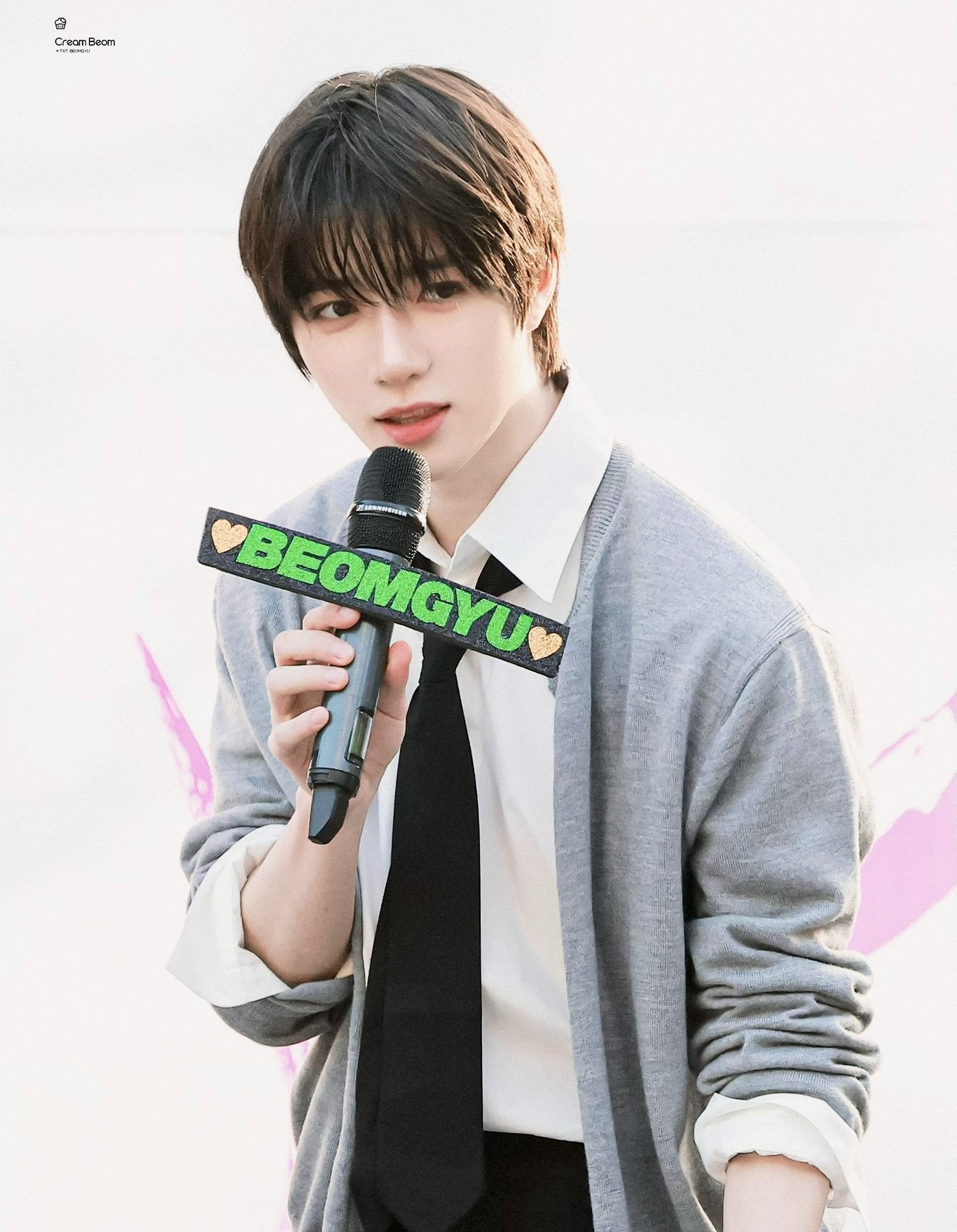 A moment captured by Beomgyu (TOMORROW X TOGETHER)'s fan