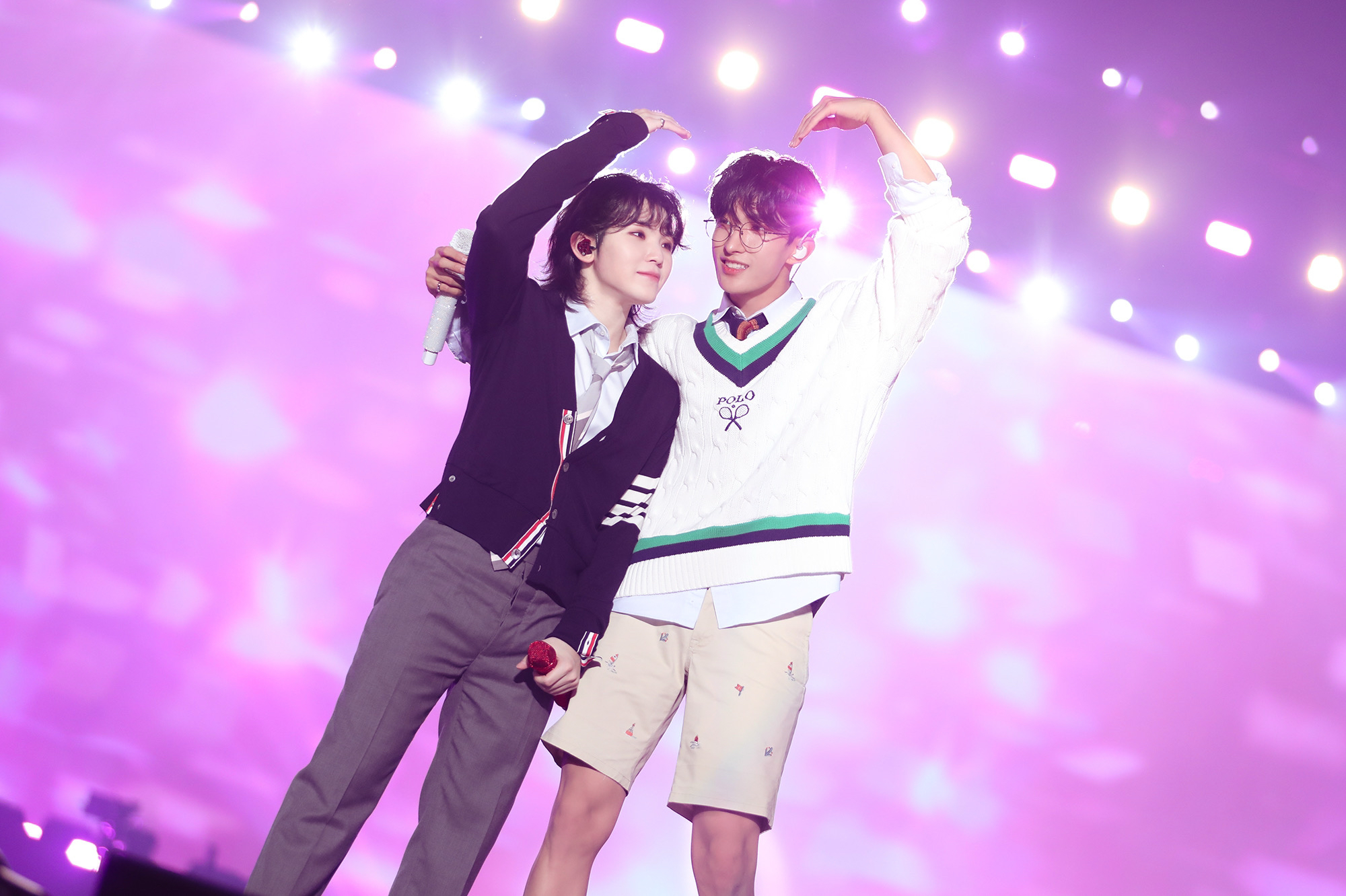 A moment captured by Woozi (SEVENTEEN)'s fan