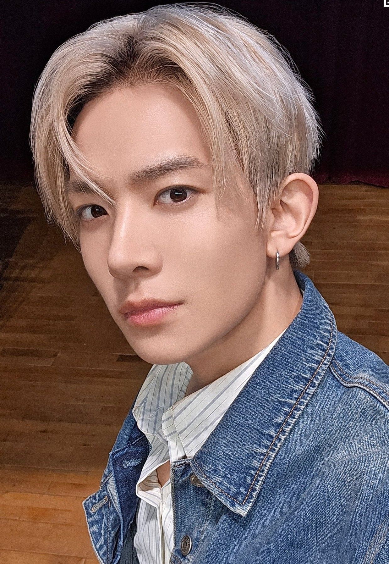 희승 최근 활동샷