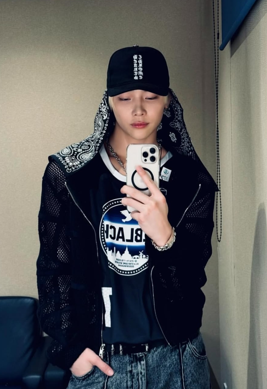 Behind-the-scenes cut of Nicholas (&TEAM)