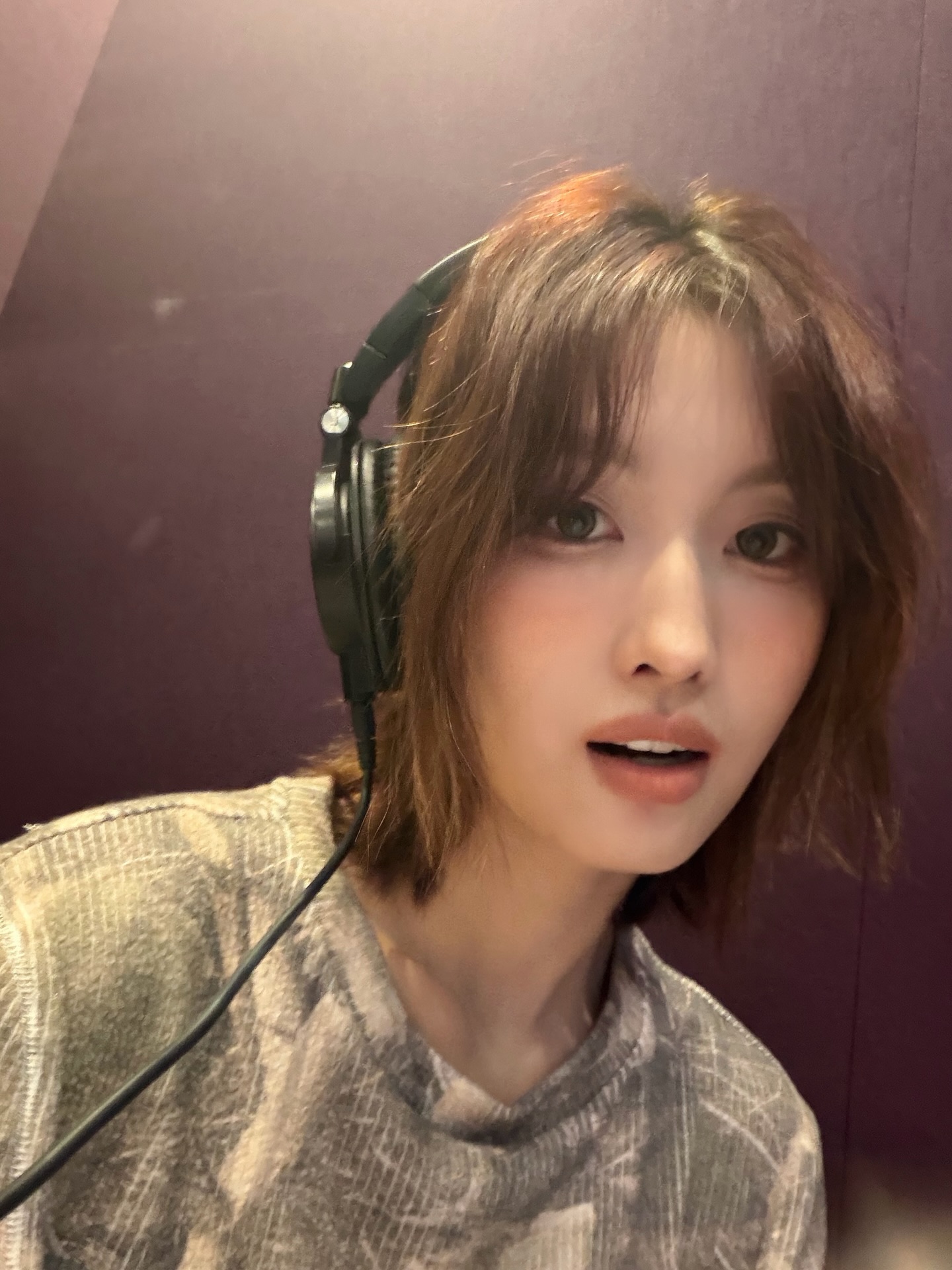 Recent activity shot of Momo (TWICE)