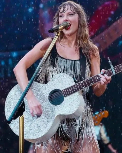 Behind-the-scenes cut of Taylor Swift