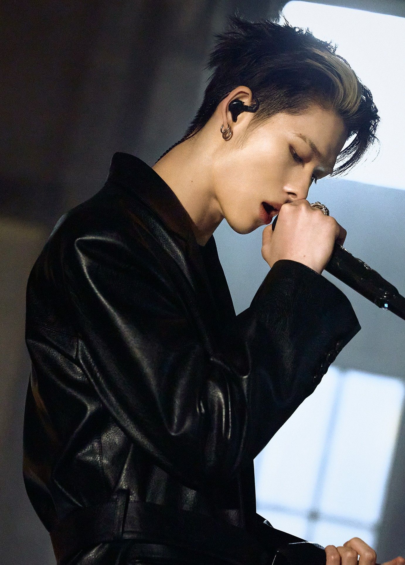 Latest photo of NI-KI (ENHYPEN)