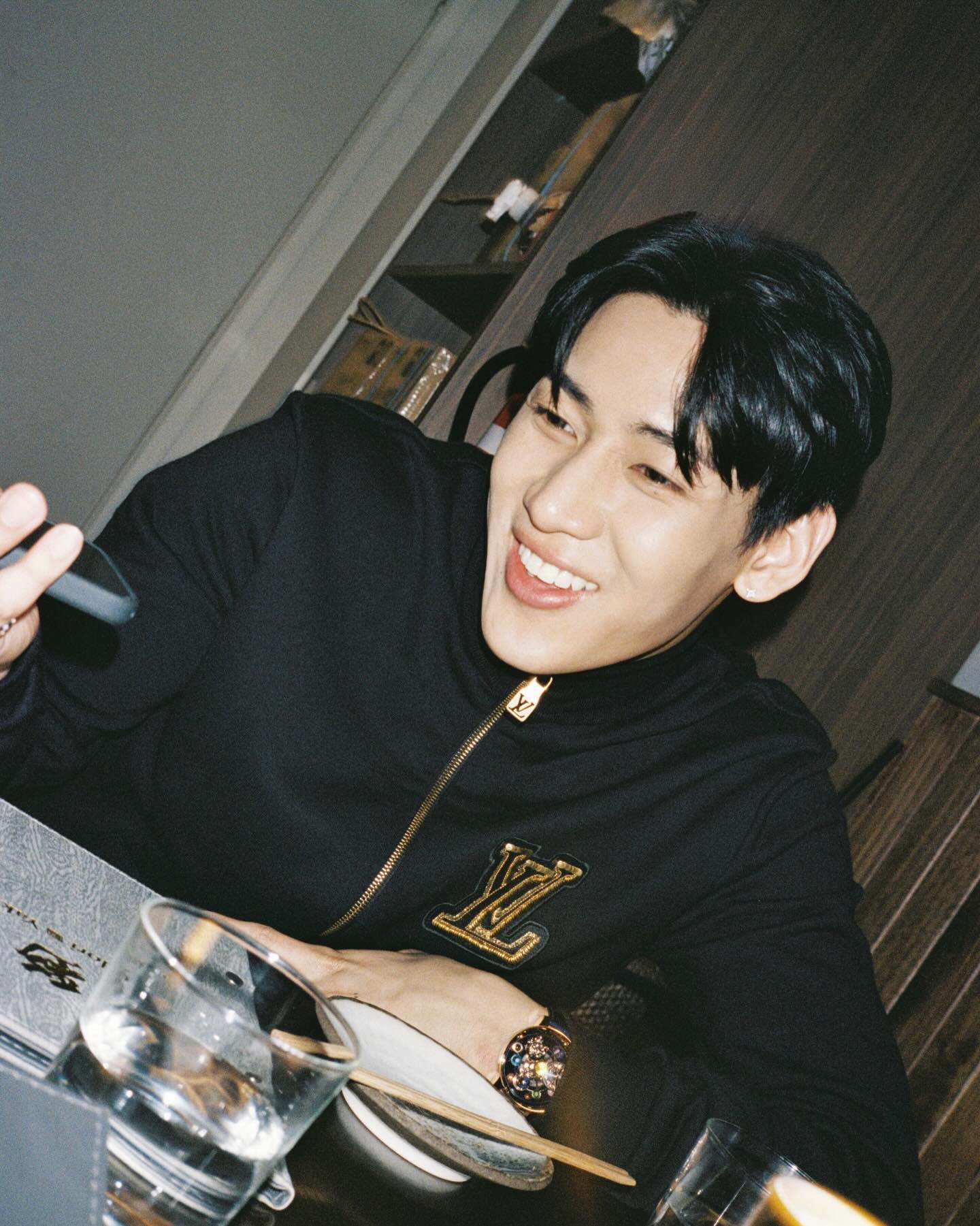 Behind-the-scenes cut of Bambam (GOT7)