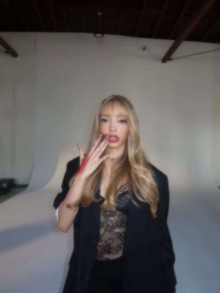 Behind-the-scenes cut of Camila (GIRLSET)