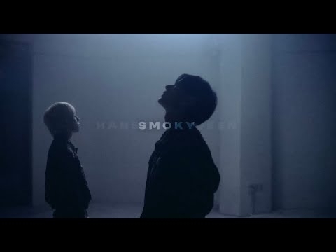 A moment captured by Do Hanse's fan