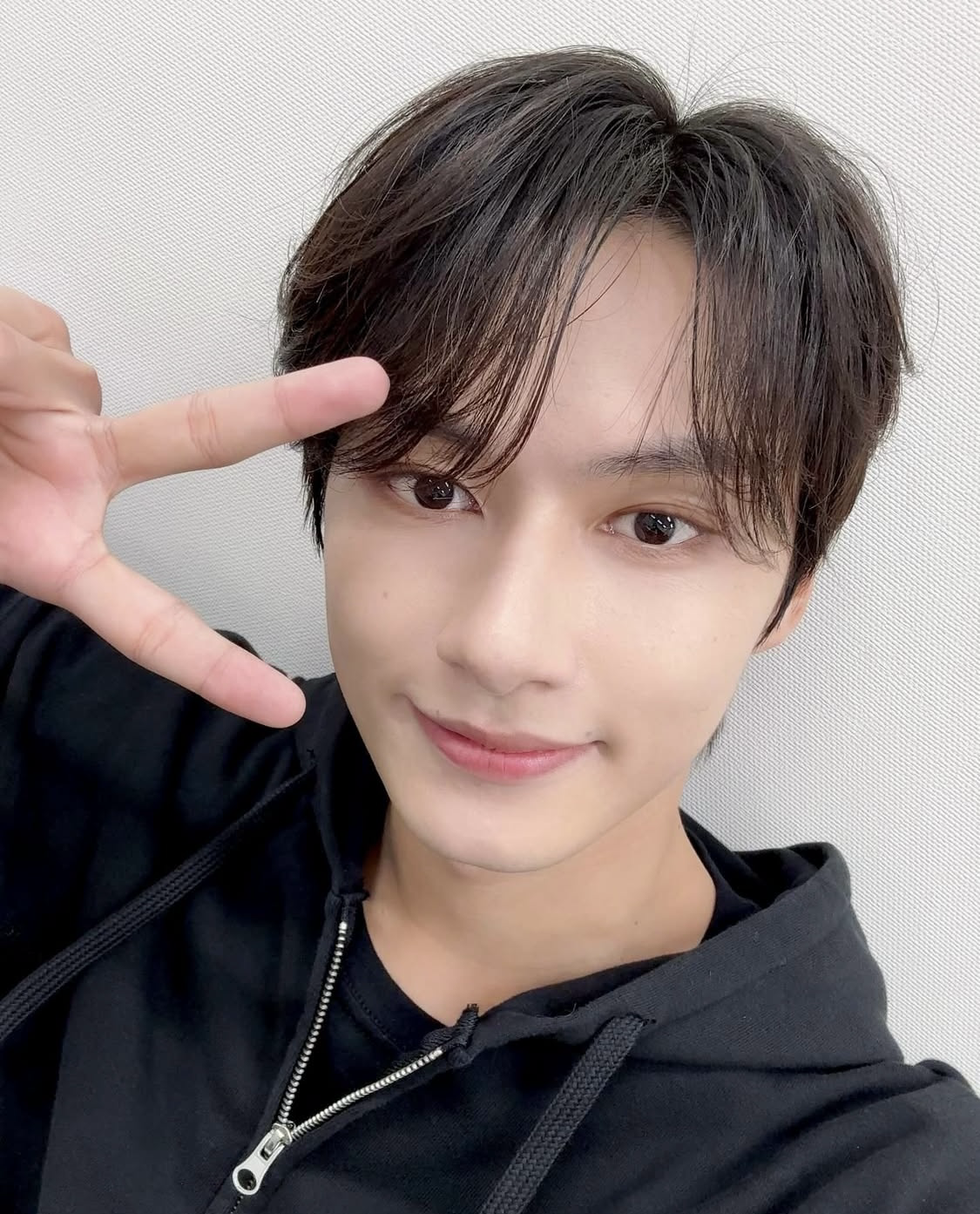 Recent activity shot of Jun (SEVENTEEN)