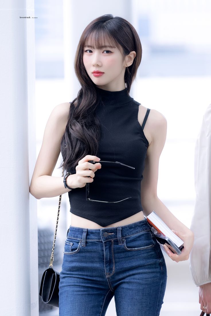 Behind-the-scenes cut of Yoohyeon (DREAMCATCHER)