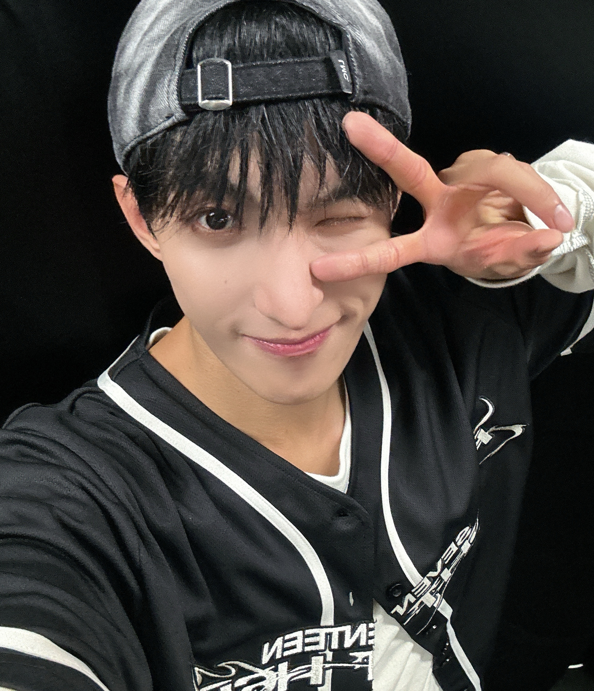 Behind-the-scenes cut of DK (SEVENTEEN)