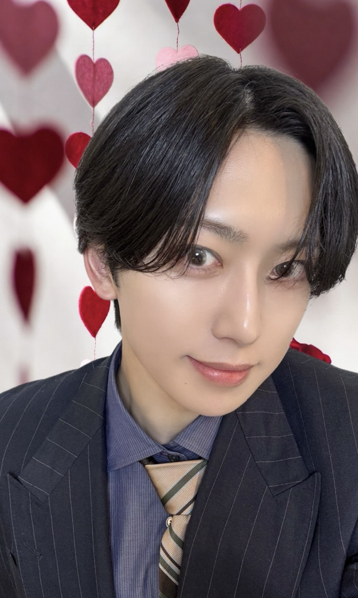 A heartfelt wallpaper shared by Fuma (&TEAM)'s fans