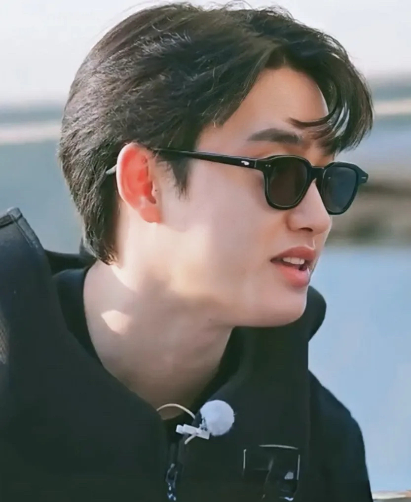 Foto terbaru D.O. (EXO)